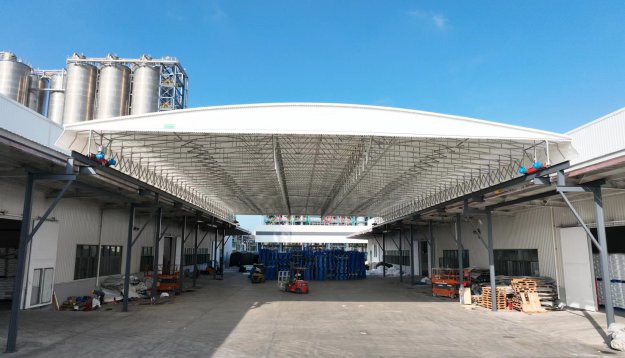 新鄭懸空電動(dòng)雨棚